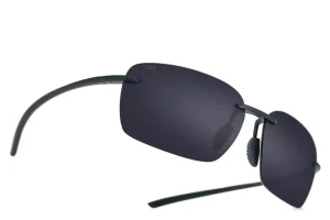 Black Polarized